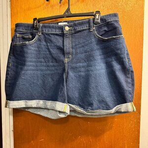Lane Bryant Size 22 Mid Rise Boyfriend Short